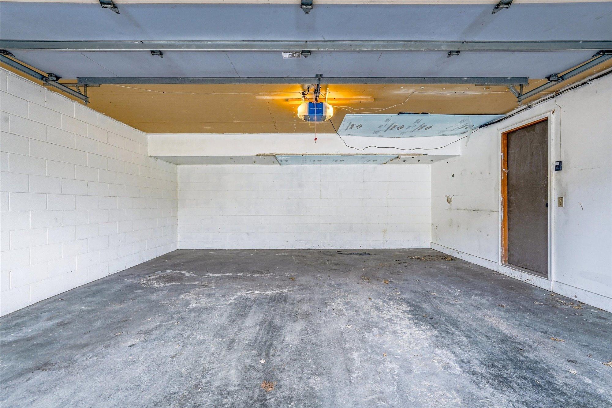 Nicely sized 2 car garage