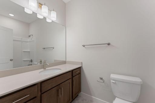 1421 142nd Court E, Rosemount, MN 55068