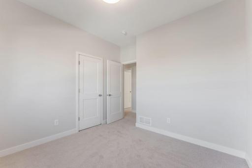 1421 142nd Court E, Rosemount, MN 55068