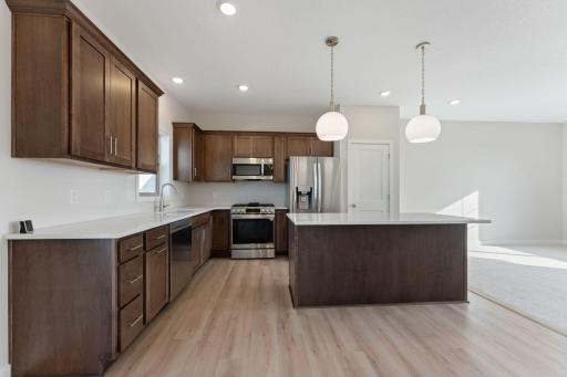 1421 142nd Court E, Rosemount, MN 55068