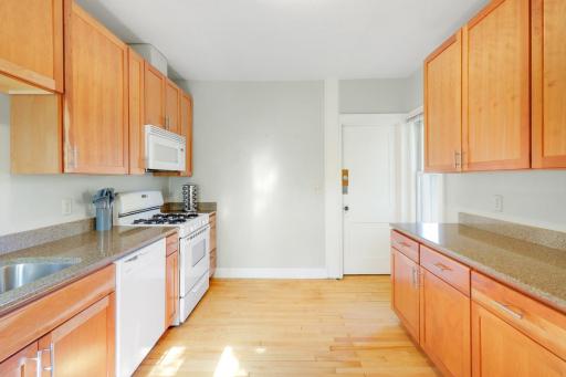 442 Pierce Street N, Saint Paul, MN 55104