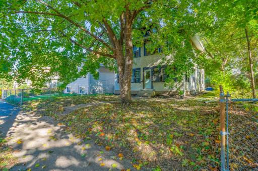 442 Pierce Street N, Saint Paul, MN 55104