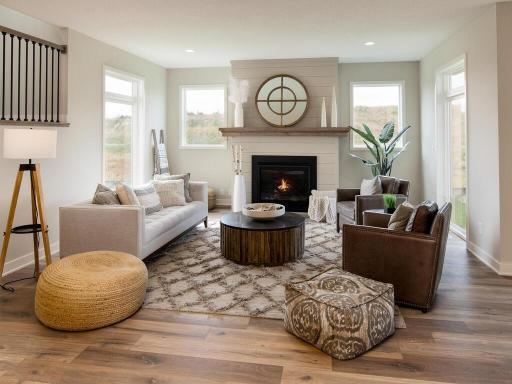 All photos of a similar Lincoln lll all finishes and options may vary.