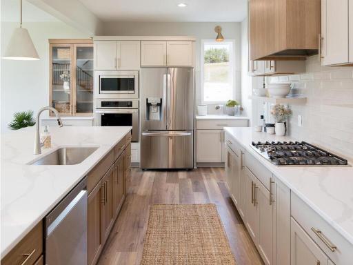 All photos of a similar Lincoln lll all finishes and options may vary.