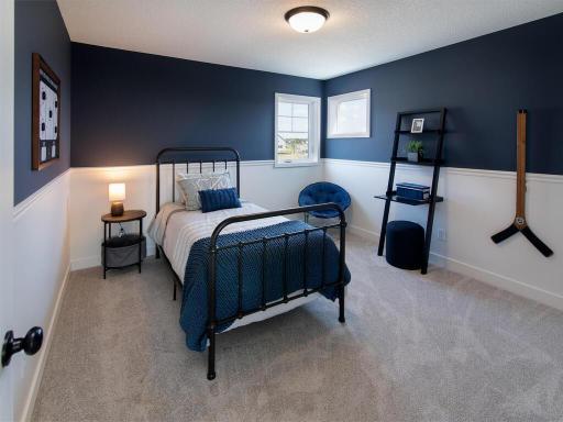 All photos of a similar Lincoln lll all finishes and options may vary.