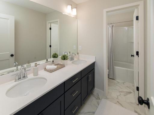 All photos of a similar Lincoln lll all finishes and options may vary.