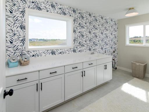 All photos of a similar Lincoln lll all finishes and options may vary.