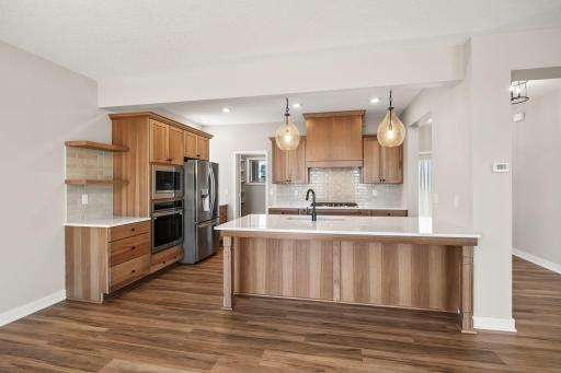 17925 Hidden Creek Trail, Lakeville, MN 55044