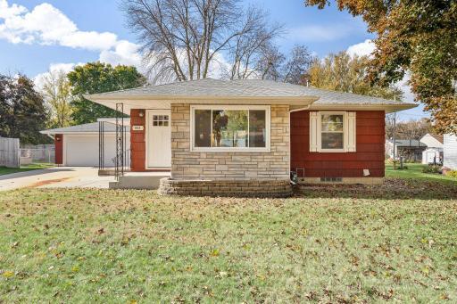 Photo for 1052 Grandview Avenue, Owatonna, MN 55060 - listing #6811135 1052 Grandview Avenue, Owatonna, MN 55060