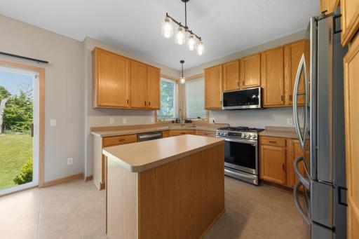 17 kitchen.jpg