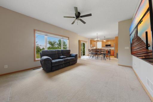 27 family room.jpg