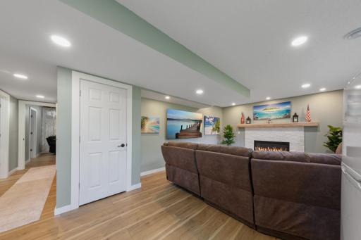 42 family room_lower.jpg
