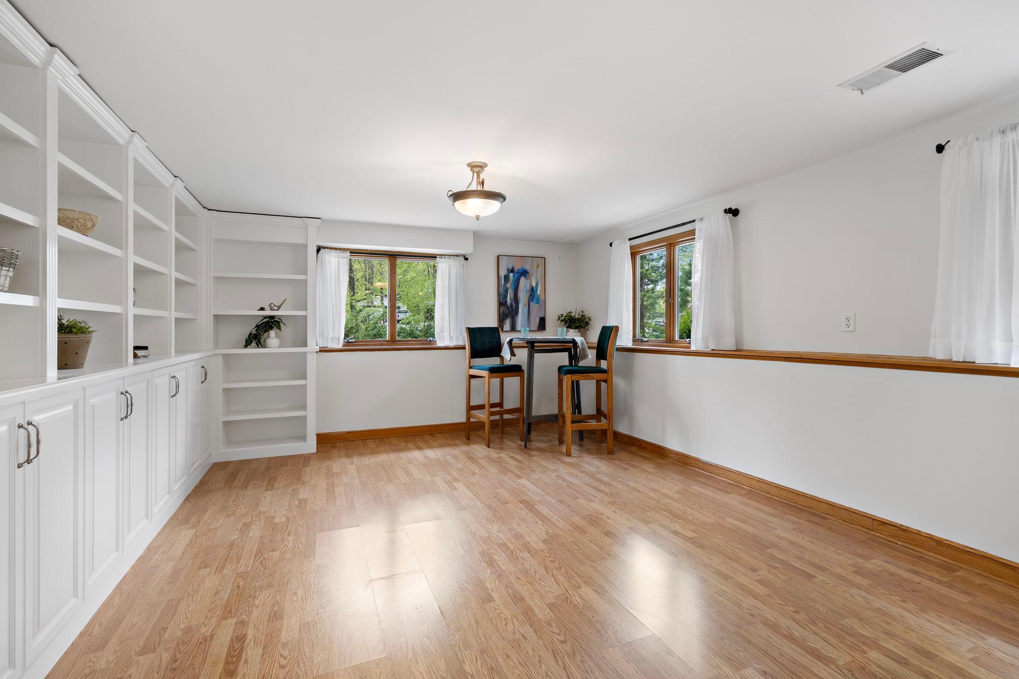 Palatial space with so much potential
