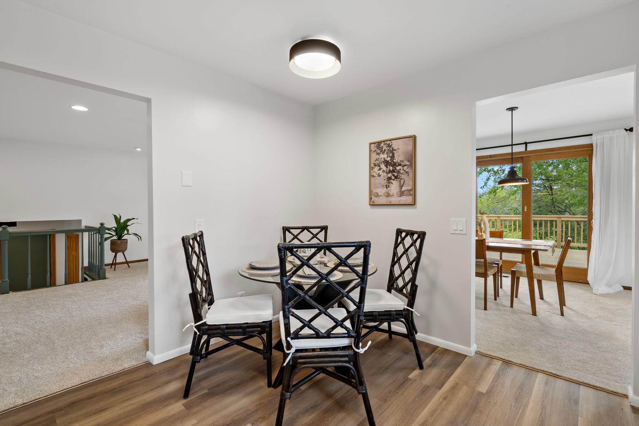 Eat-in kitchen
