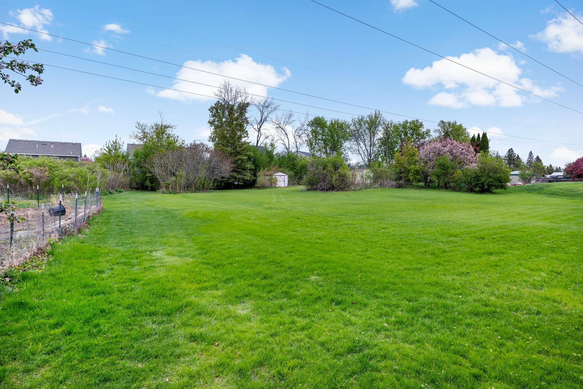 0.9 acres!
