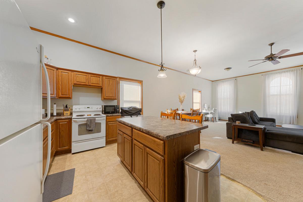 27 Kitchen_apartment.jpg