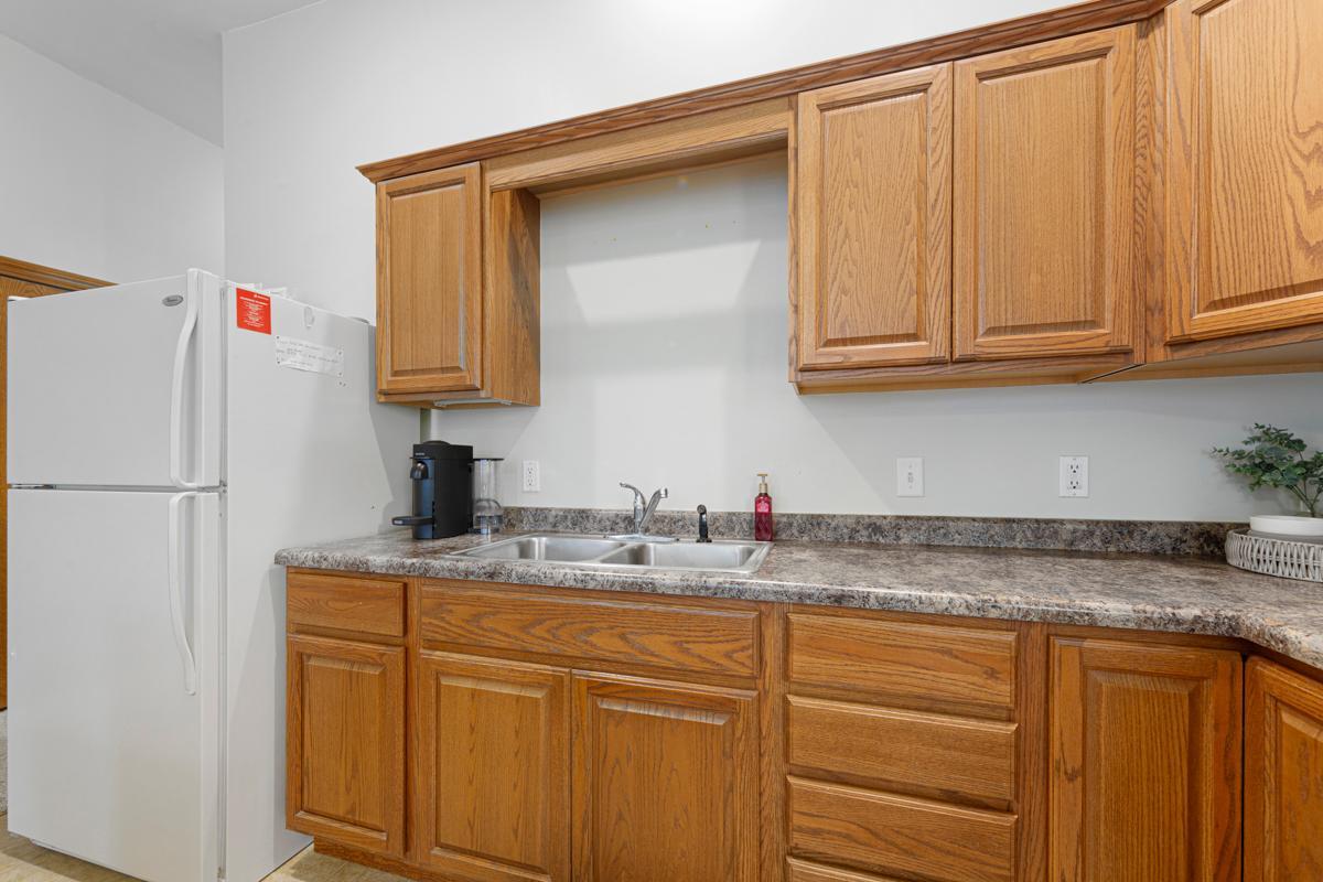 25 Kitchen_apartment.jpg