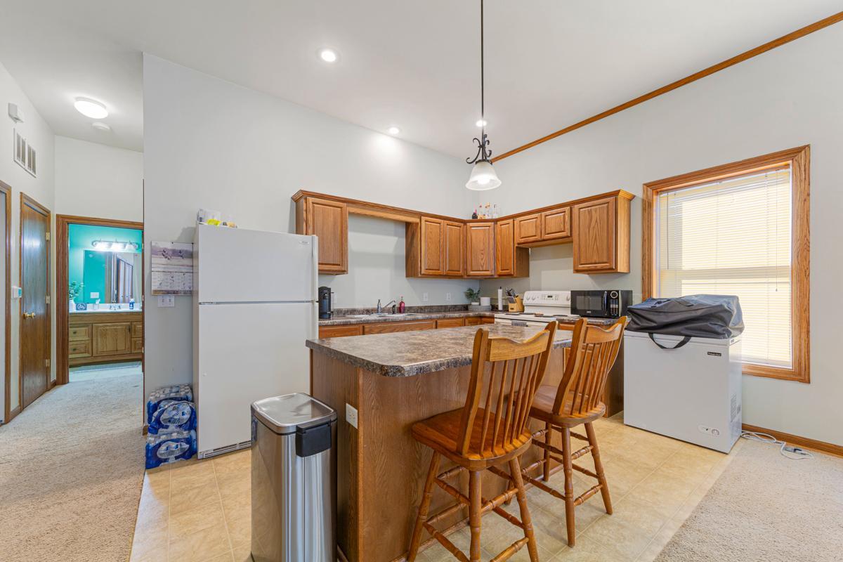 23 Kitchen_apartment.jpg