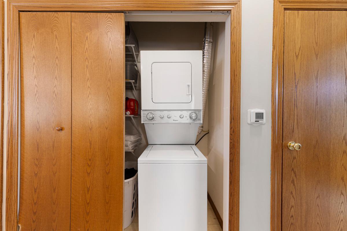 31 Laundry_apartment.jpg