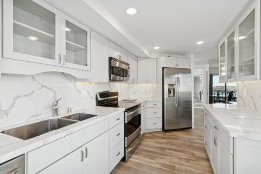 2950 Dean Parkway, 1705, Minneapolis, MN 55416