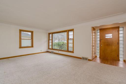 512 3rd Street NE, Montgomery, MN 56069
