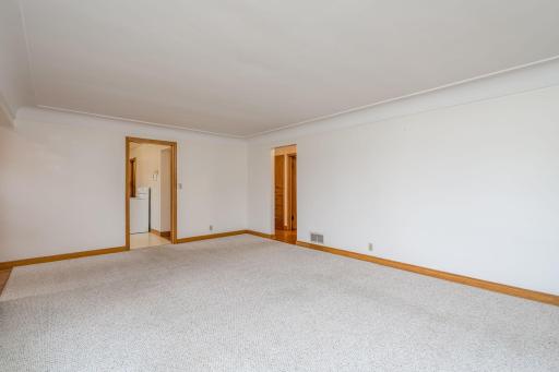 512 3rd Street NE, Montgomery, MN 56069