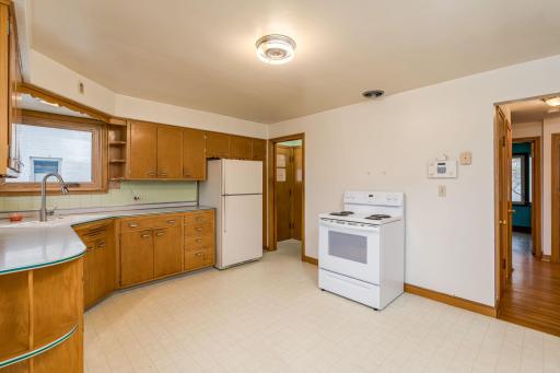 512 3rd Street NE, Montgomery, MN 56069