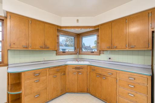 512 3rd Street NE, Montgomery, MN 56069
