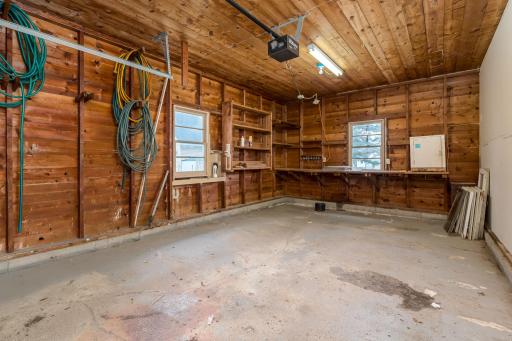 512 3rd Street NE, Montgomery, MN 56069