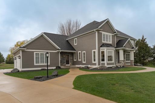 2736 Headland Court SW, Rochester, MN 55902
