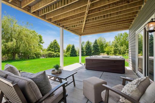 2880 Fairway Drive, Chaska, MN 55318