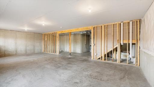 2015 Lusitano Street, Shakopee, MN 55379