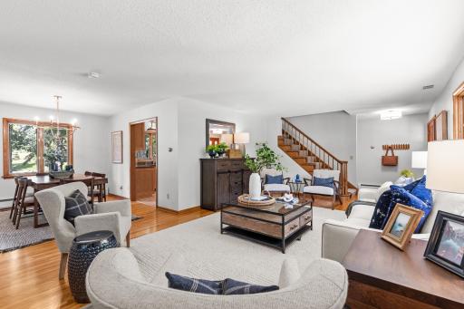 2275 Linner Road, Wayzata, MN 55391