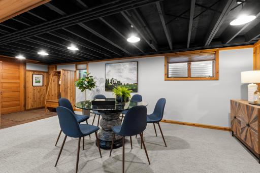 2275 Linner Road, Wayzata, MN 55391