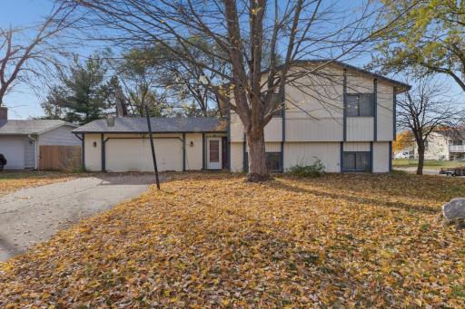 533 81st Avenue N, Minneapolis, MN 55444