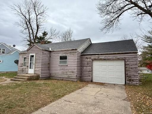 Photo for 700 Drake Avenue, Windom, MN 56101 - listing #6811886 700 Drake Avenue, Windom, MN 56101