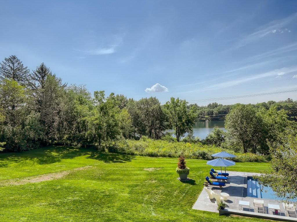 Direct lakeside access for boating, fishing, and year-round enjoyment