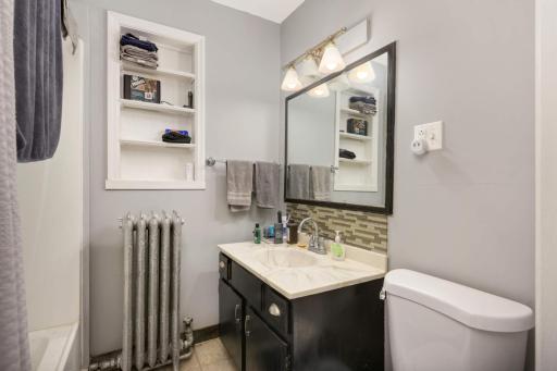 2507 Lyndale Avenue S, Minneapolis, MN 55405