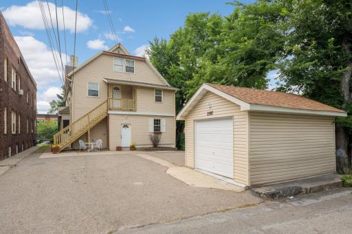2507 Lyndale Avenue S, Minneapolis, MN 55405