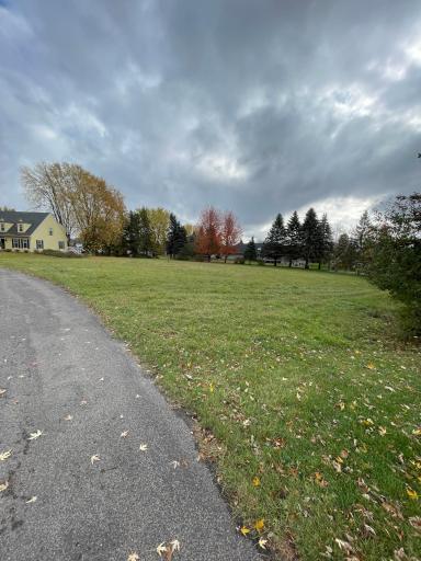 2241 Chelmsford Lane, Saint Cloud, MN 56301