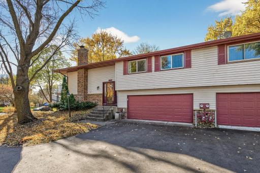 Photo for 3622 Garden Boulevard N, Saint Paul, MN 55128 - listing #6812122 3622 Garden Boulevard N, Saint Paul, MN 55128