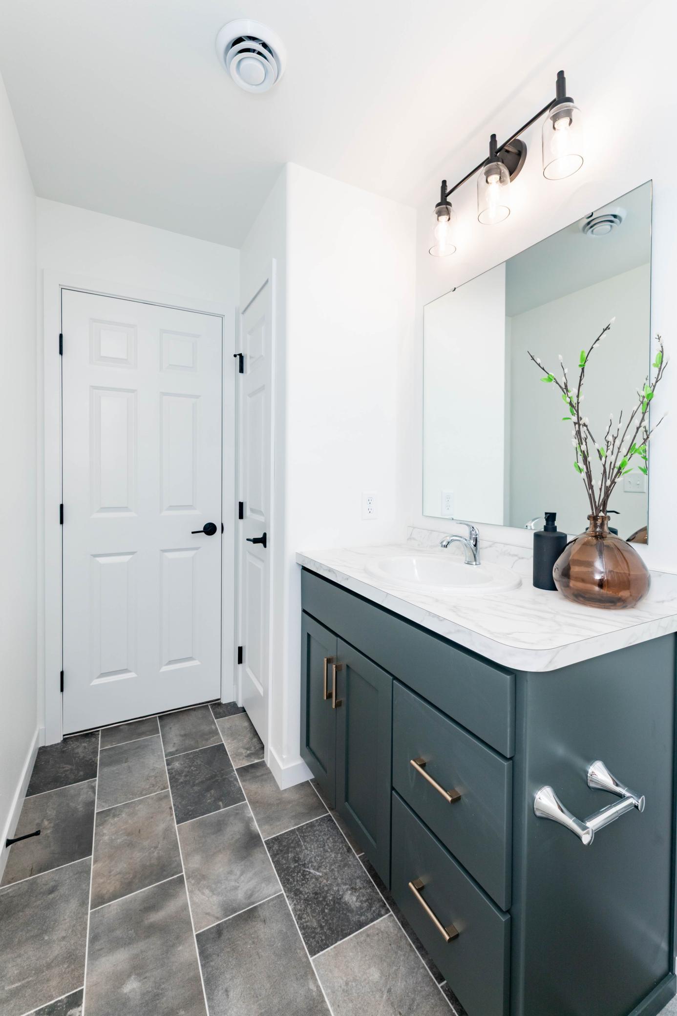 6611Belding(24of32).jpg