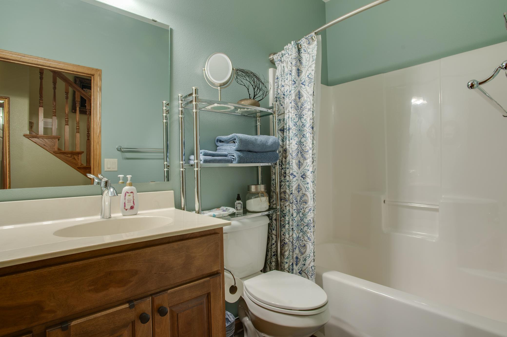 Main Floor Full Bath