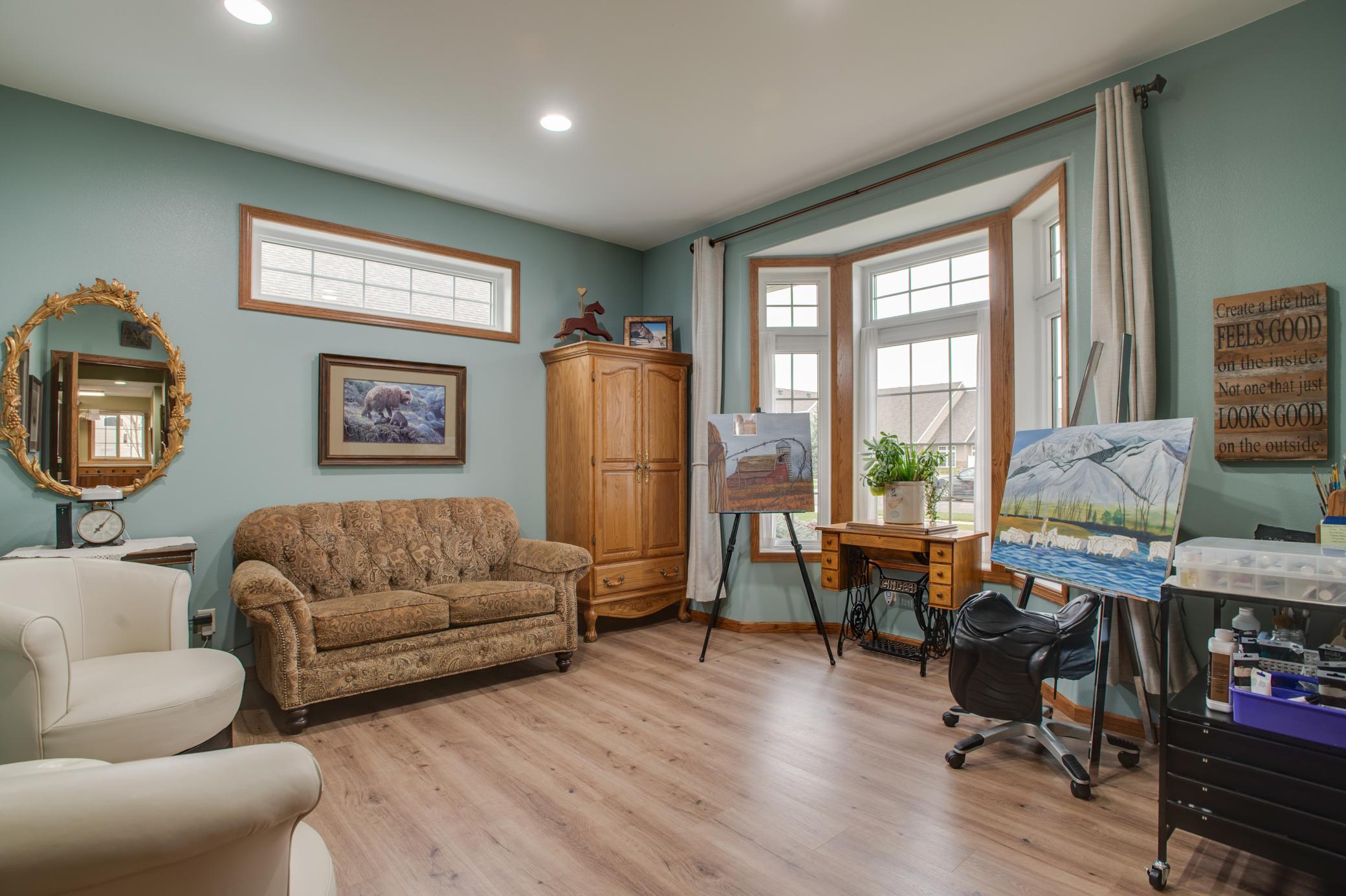 Office/Bedroom 1