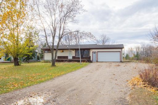 Photo for 10405 County Road 17 S, Horace, ND 58047 - listing #6812523 10405 County Road 17 S, Horace, ND 58047