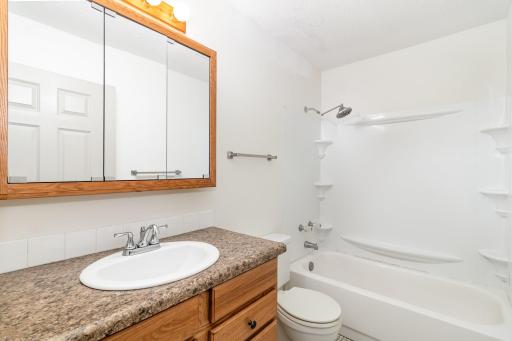 1601 N Innsbruck Drive NE, 123, Minneapolis, MN 55432