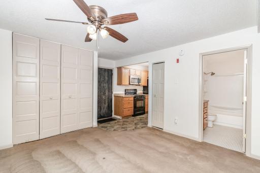 1601 N Innsbruck Drive NE, 123, Minneapolis, MN 55432