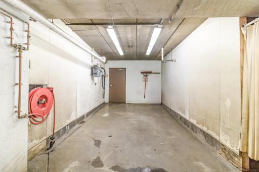 1601 N Innsbruck Drive NE, 123, Minneapolis, MN 55432