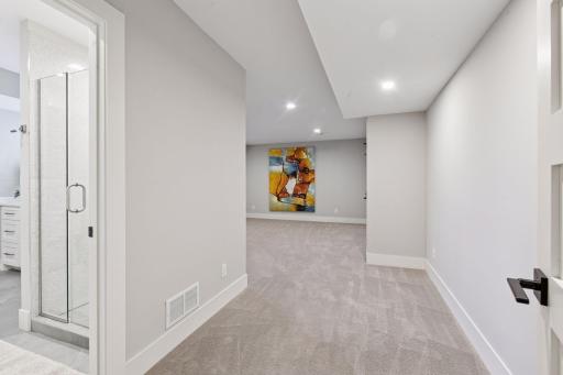 12 Overholt Pass, Minneapolis, MN 55439