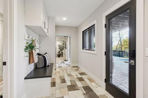 12 Overholt Pass, Minneapolis, MN 55439